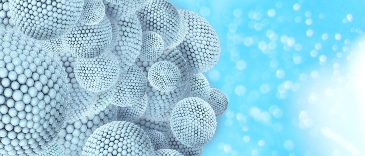 Nanopartikel als UV-Filter vor blauem Hintergrund